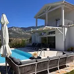 Casa Kefy * Πεσάδα